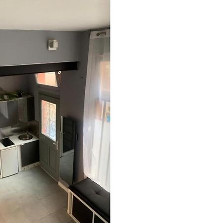 Spacious Bright Split Level Flat In The Fashionable Marais Apartment Париж Екстериор снимка